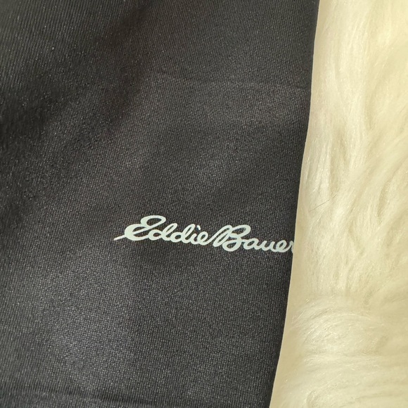 New! Eddie Bauer Pullover - Picture 3 of 6